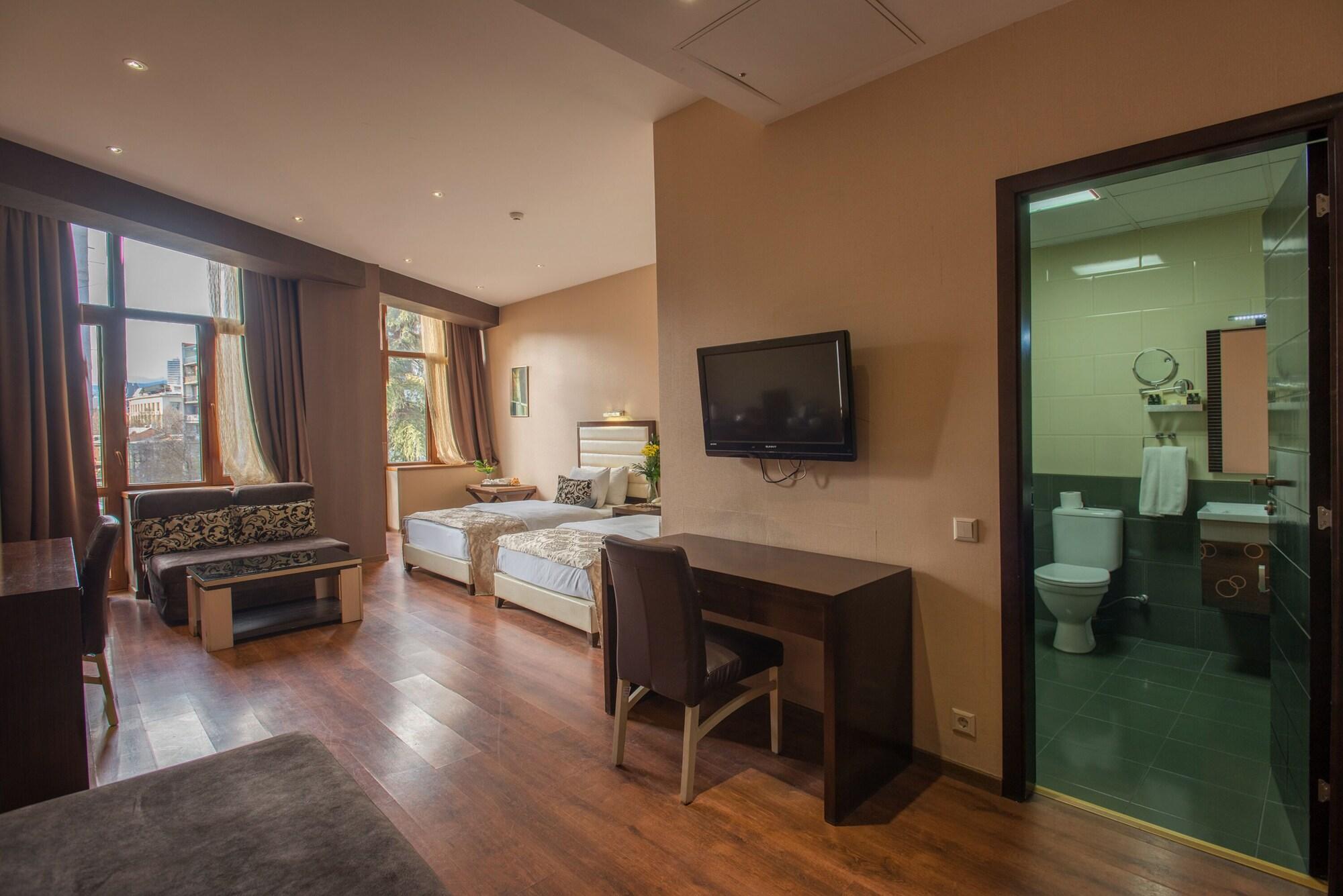 Hotel Orion Tbilisi Ngoại thất bức ảnh