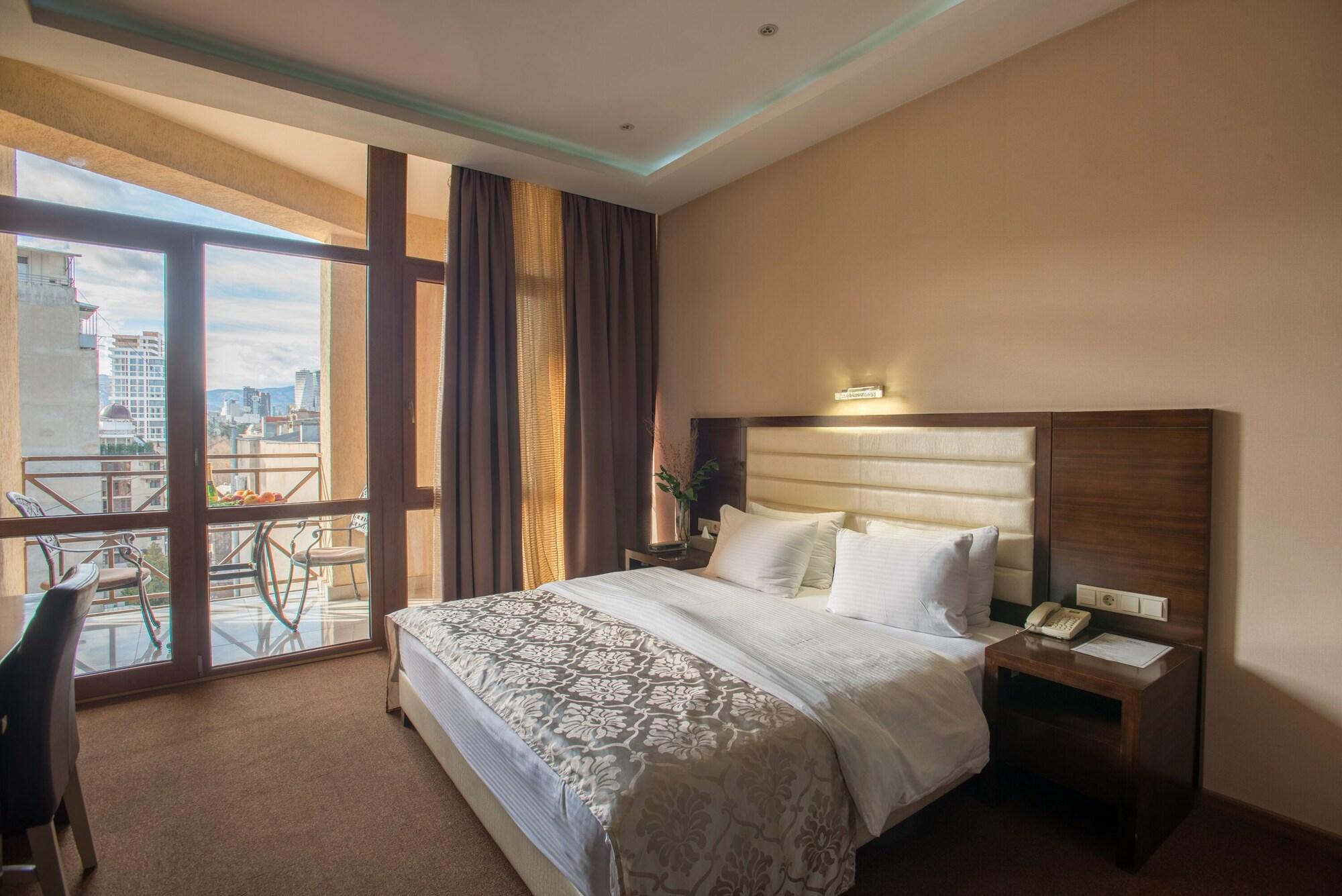 Hotel Orion Tbilisi Ngoại thất bức ảnh