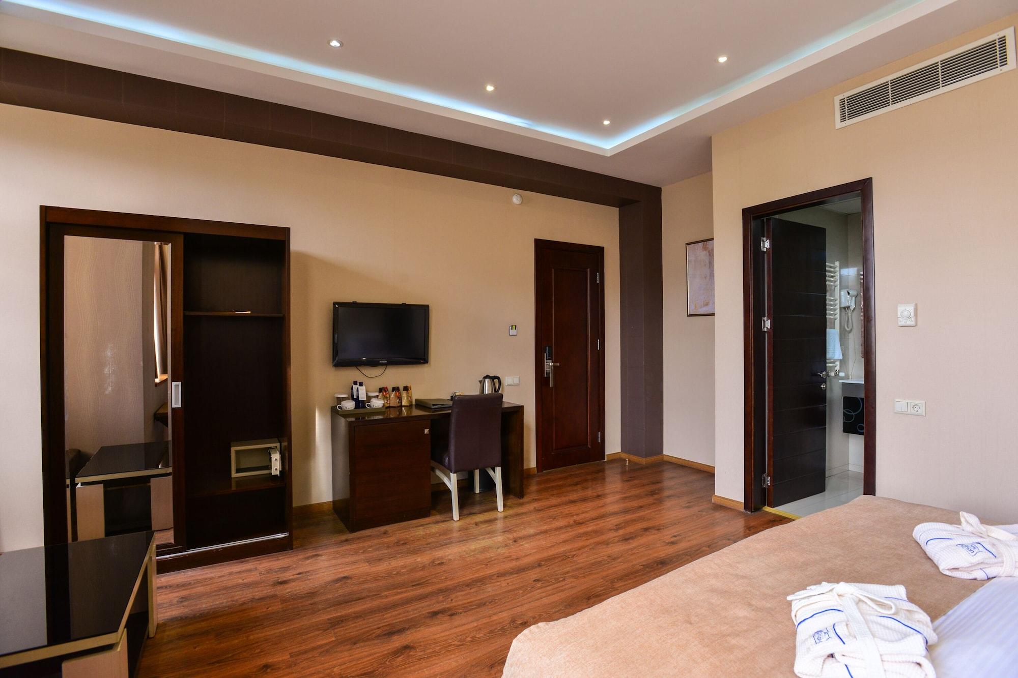 Hotel Orion Tbilisi Ngoại thất bức ảnh