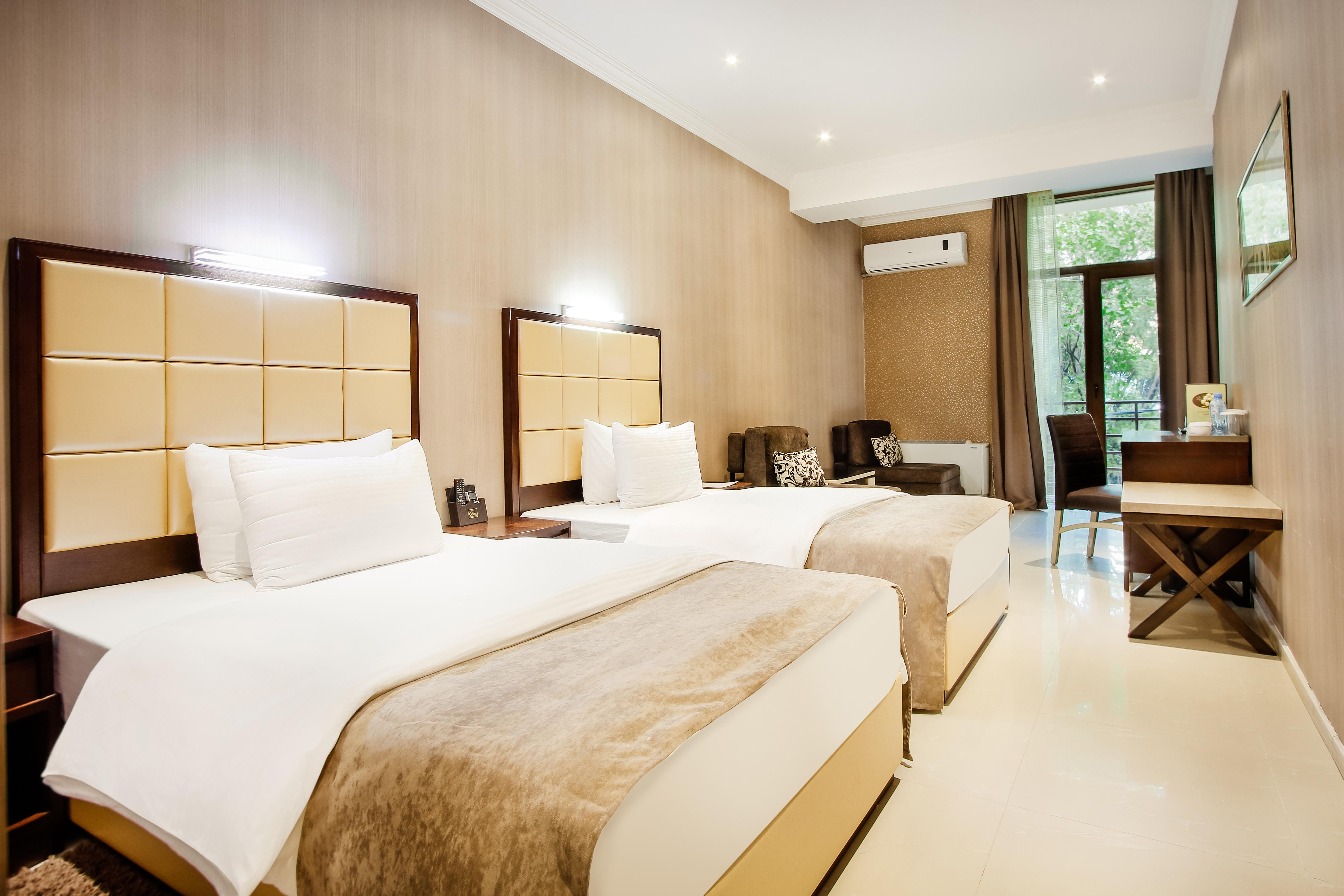 Hotel Orion Tbilisi Ngoại thất bức ảnh