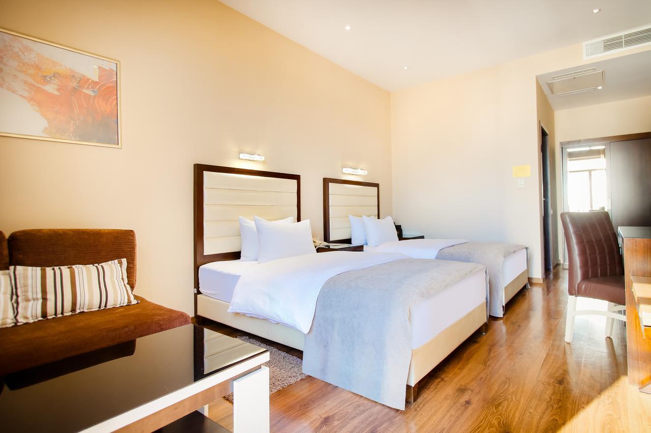 Hotel Orion Tbilisi Ngoại thất bức ảnh