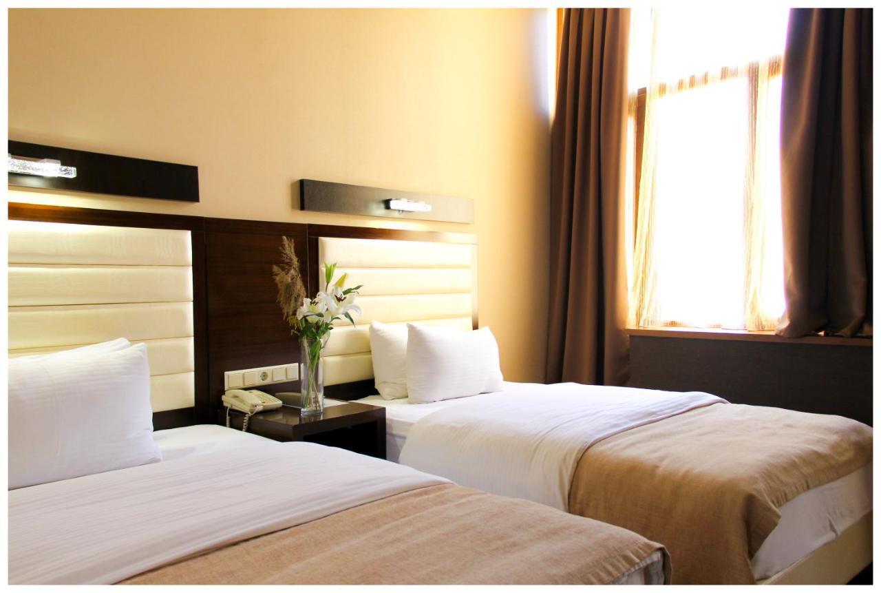 Hotel Orion Tbilisi Ngoại thất bức ảnh